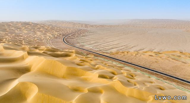 尉且公路:第三条穿越塔克拉玛干沙漠公路30日通车