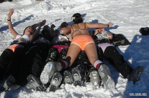 Varsity skiing trip to the Alps