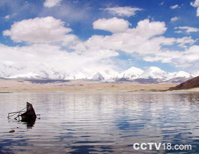 卡拉库里湖风景图